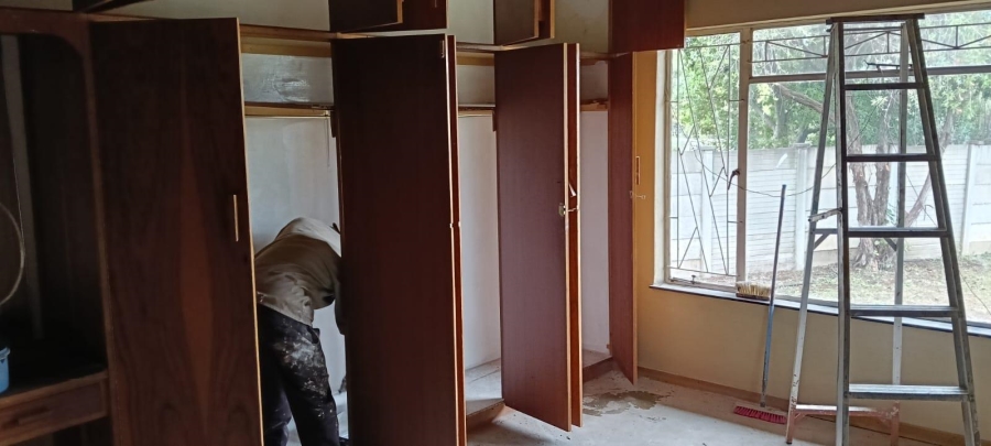 4 Bedroom Property for Sale in Pellissier Free State